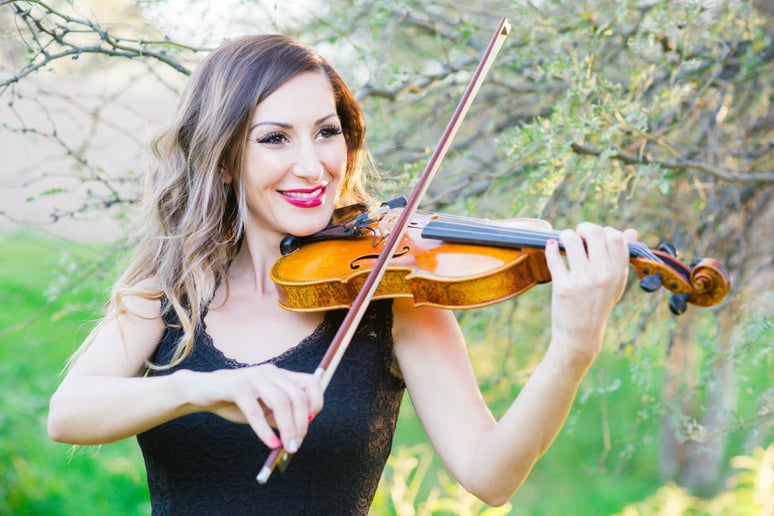 Gallery photo 2 of Selin Eskandarian Violinist