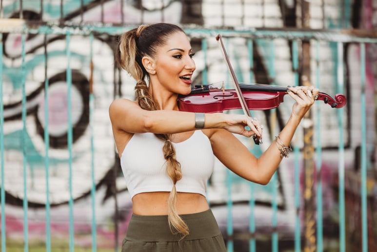 Gallery photo 14 of Selin Eskandarian Violinist