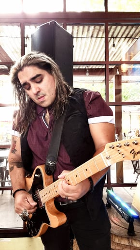 Gallery photo 6 of Omar Olivarker