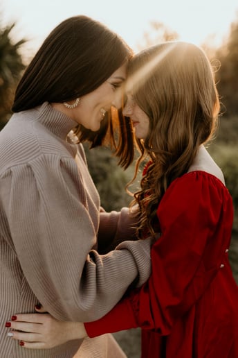 Gallery photo 1 of Sentimental Sessions Photography