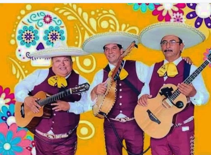 Gallery photo 4 of Mariachi Trio Catrines