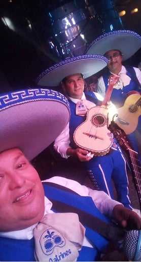 Gallery photo 5 of Mariachi Trio Catrines