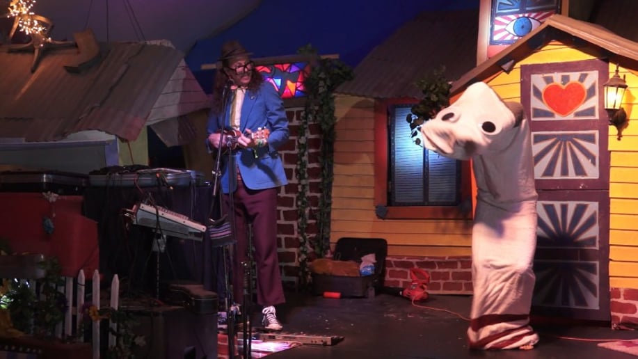 Gallery photo 2 of Sethward - Absurdist Comedian