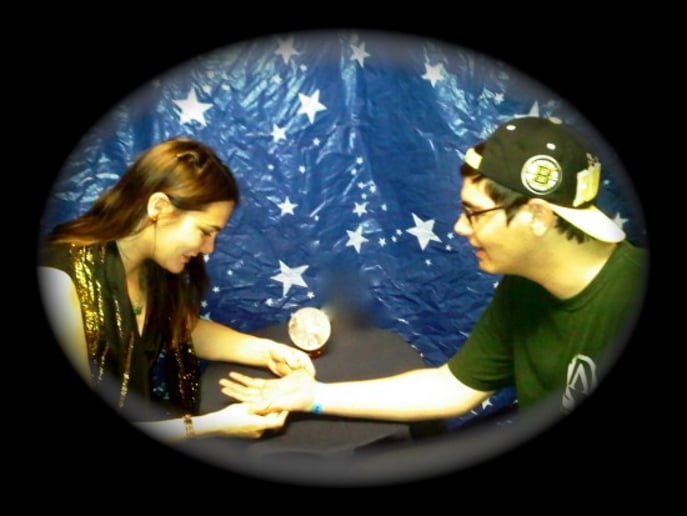 Gallery photo 5 of Seven Diamonds Psychic Entertainment
