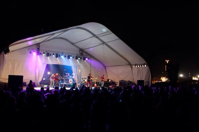 Gallery photo 1 of Severo y Grupo Fuego