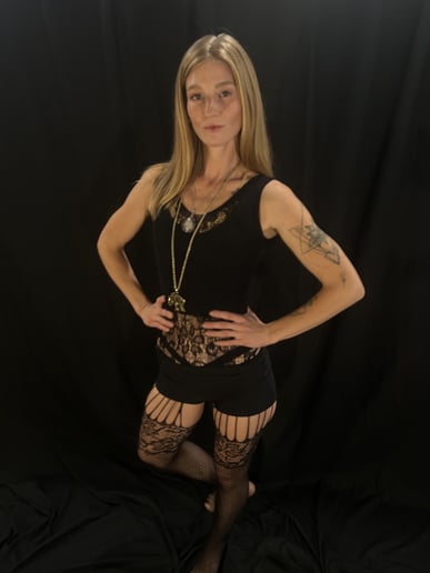 Gallery photo 4 of Shaila V. Solshine. The Magic Hatter