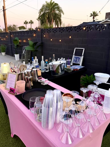 Gallery photo 2 of Shake It Off Mobile Bar