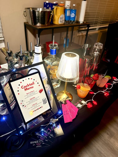 Gallery photo 5 of Shake It Off Mobile Bar