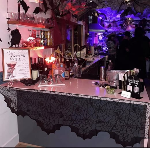 Gallery photo 10 of Shake It Up Event Bartending