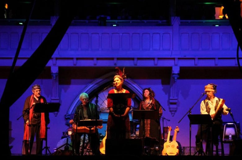 Gallery photo 1 of The Shakespeare band and The Noyse Merchants