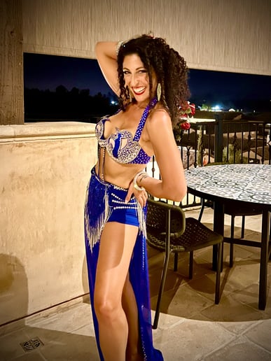 Gallery photo 7 of Shani Dance