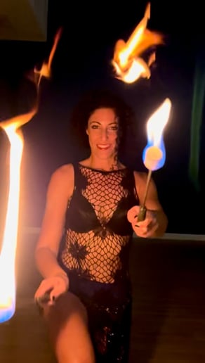 Gallery photo 14 of Shani Dance