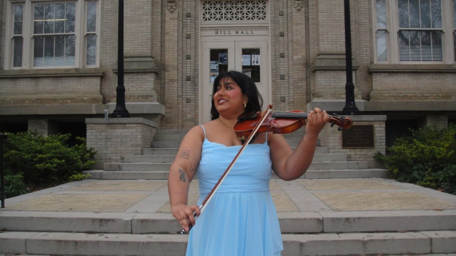Gallery photo 1 of Sharayu Gugnani, Violinist