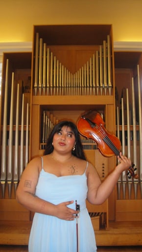 Gallery photo 2 of Sharayu Gugnani, Violinist