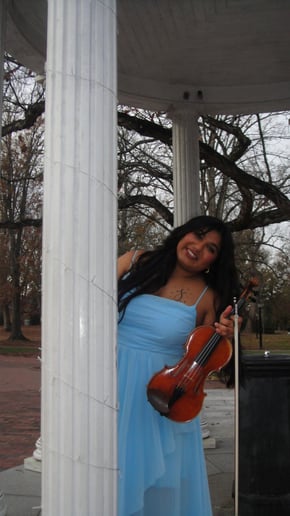 Gallery photo 3 of Sharayu Gugnani, Violinist