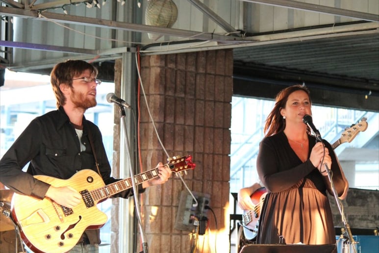 Gallery photo 2 of Shari Dunn and Jonny Kerr