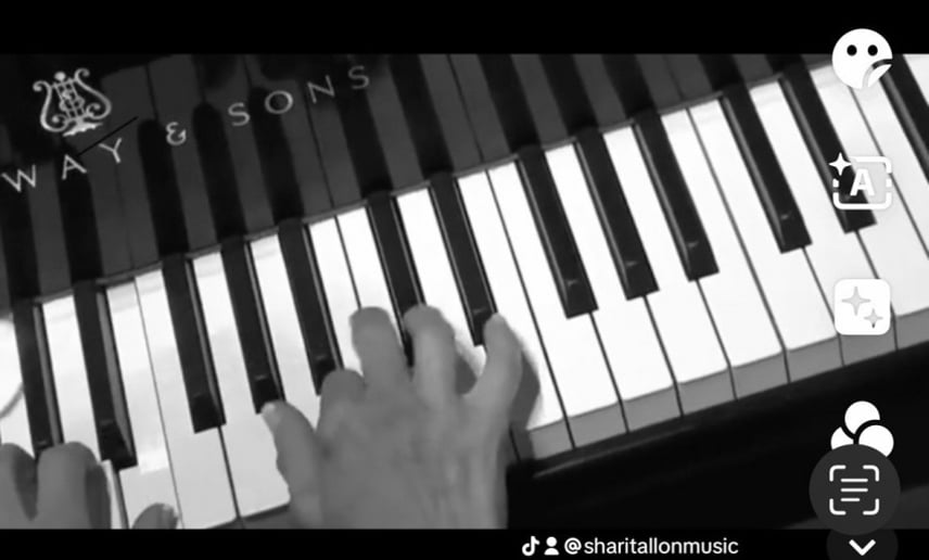 Gallery photo 8 of Shari Tallon Music