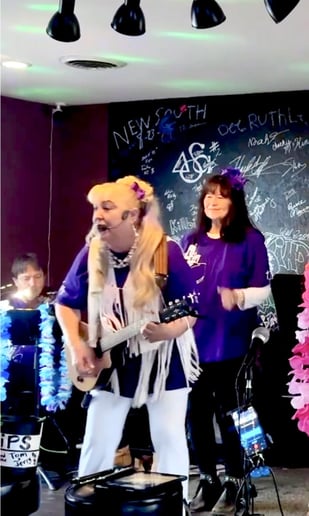 Gallery photo 8 of Sharon Luanne & the Tom & Jerry Band
