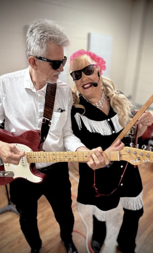 Gallery photo 10 of Sharon Luanne & the Tom & Jerry Band