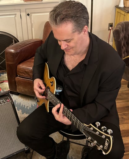 Gallery photo 2 of Shaun Dougherty guitarist