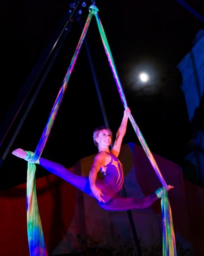 Gallery photo 50 of Cirque deLuxe