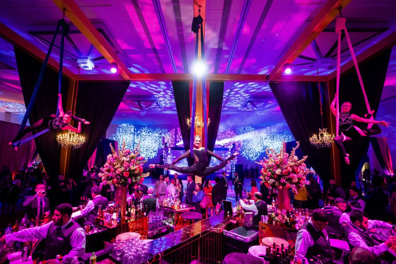 Gallery photo 10 of Cirque deLuxe