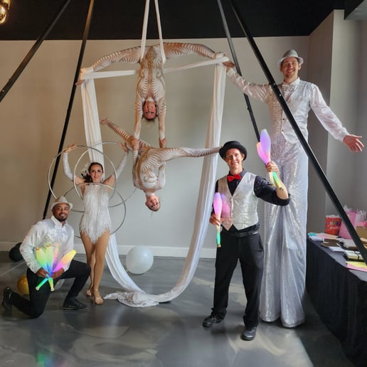 Gallery photo 12 of Cirque deLuxe