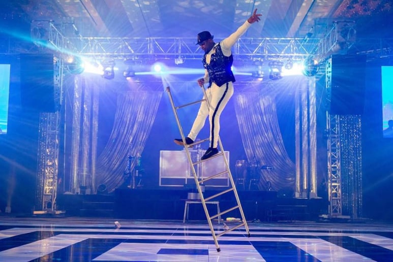 Gallery photo 11 of Cirque deLuxe