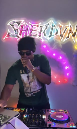 Gallery photo 5 of ⚡️Sherdvn⚡️