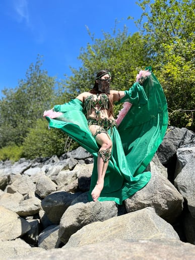 Gallery photo 3 of Shik Shak Shok with Juliana