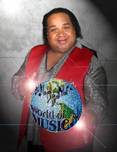 Gallery photo 4 of SHIMI The Entertainer