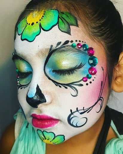 Gallery photo 3 of Shine Face and Body Art