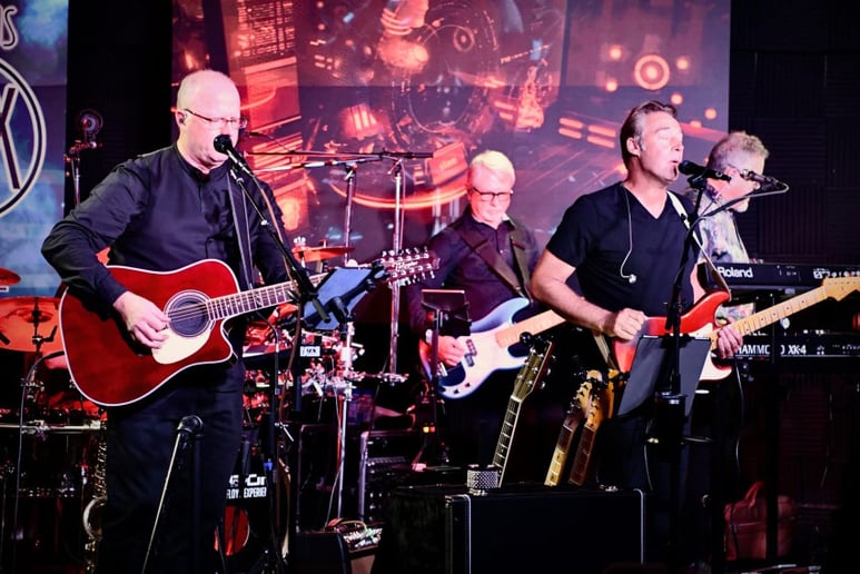 Gallery photo 8 of Shine On, The Live Pink Floyd Experience