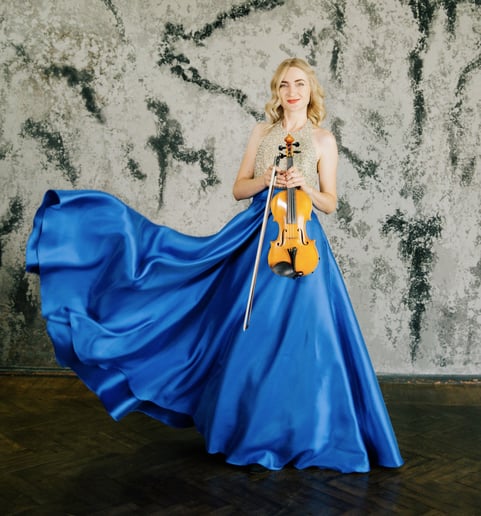 Gallery photo 3 of Shining Strings