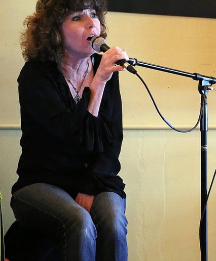 Gallery photo 6 of Shirl Jam