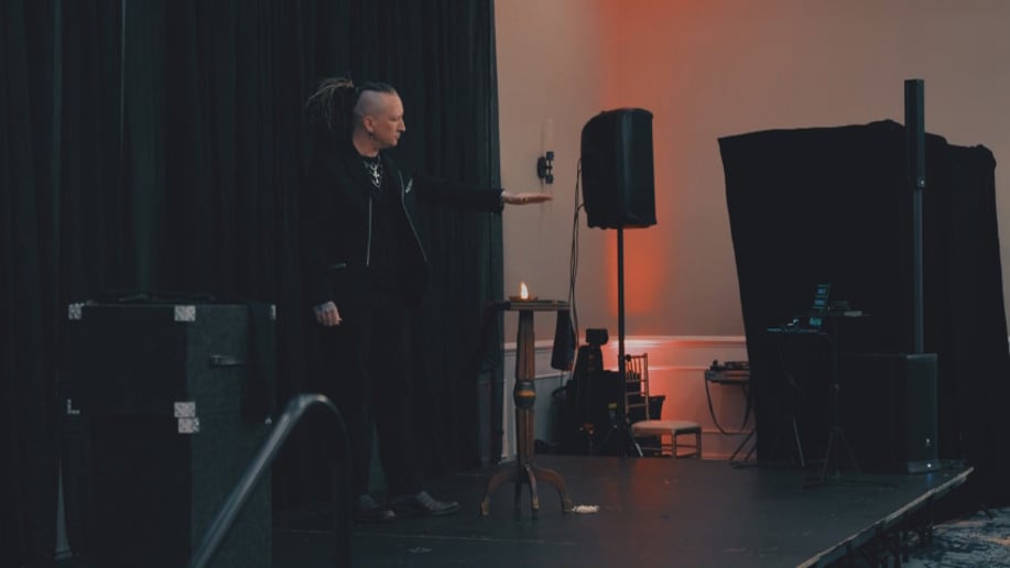Gallery photo 23 of Magician Dan Sperry