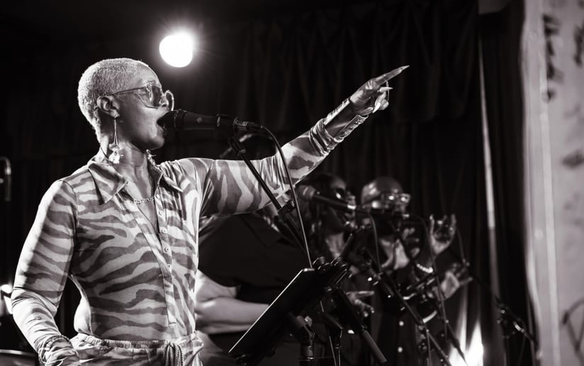 Gallery photo 3 of Shon Davis Live
