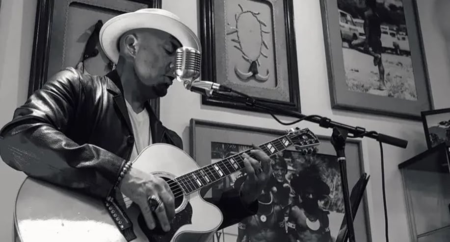 Gallery photo 2 of Shon Sanders Music