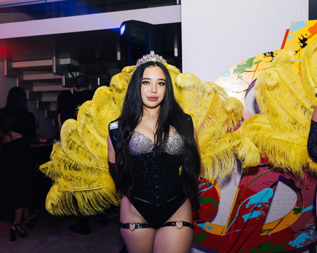 Gallery photo 2 of Picture Perfect Showgirls