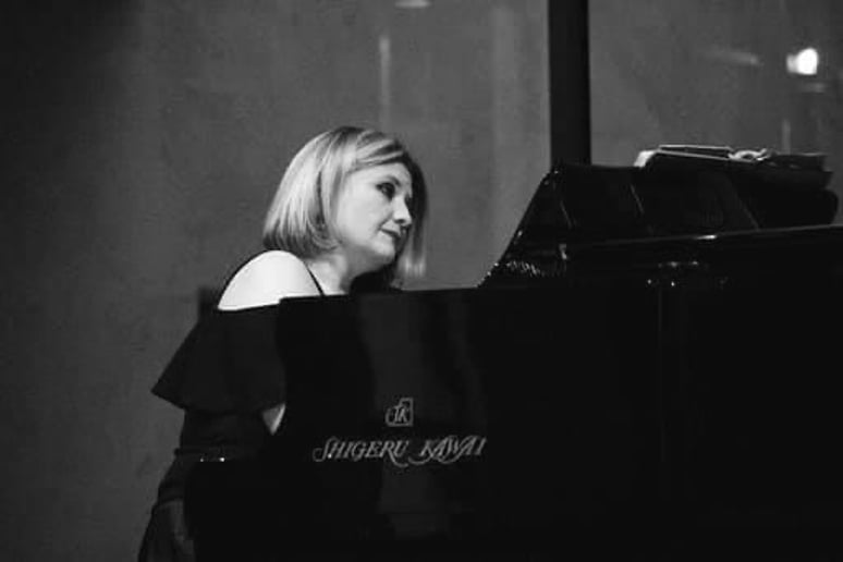 Gallery photo 6 of Shushana pianist