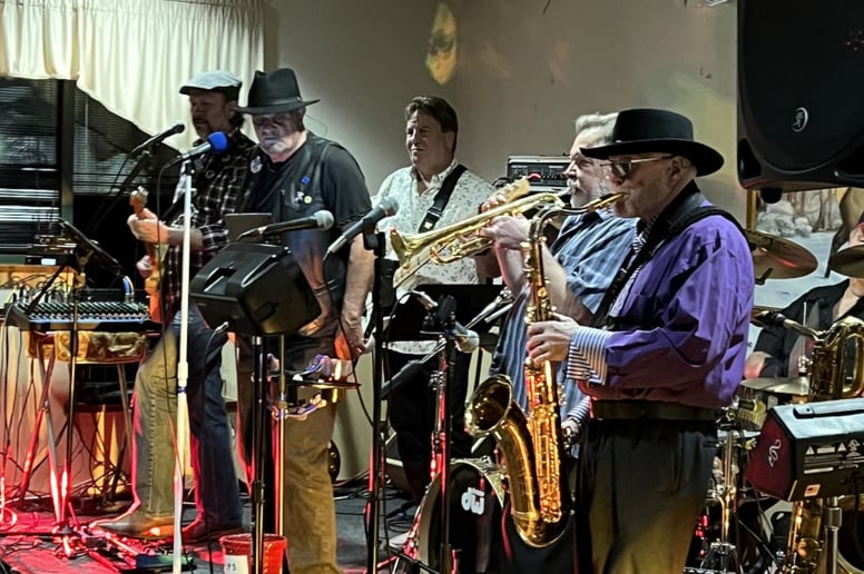 Gallery photo 1 of The Paragon Band