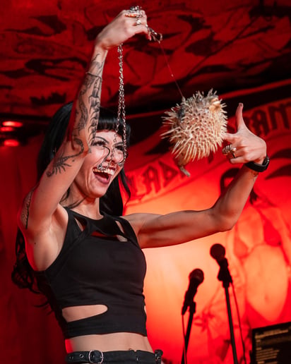 Gallery photo 4 of Sideshow Performer, Destiny P