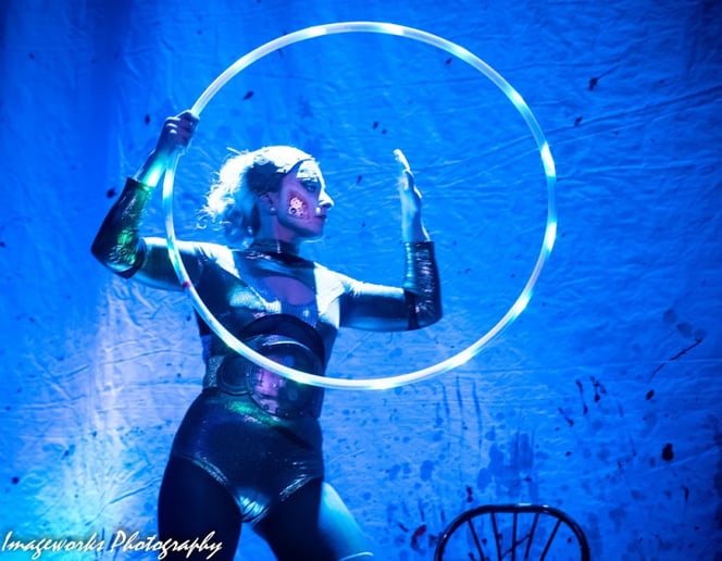 Gallery photo 3 of Siena Moon - Circus Artist
