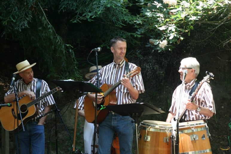 Gallery photo 2 of Sierra Gold (A Kingston Trio Harmony Folk Band)