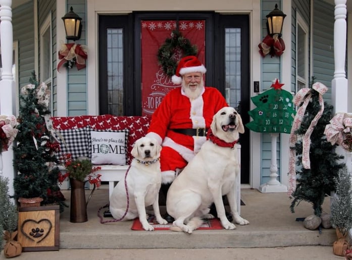 Gallery photo 6 of Sign Language Santa