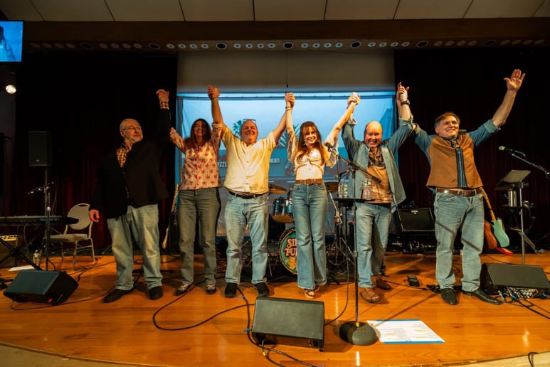 Gallery photo 3 of Silk Purse: A Linda Ronstadt Tribute