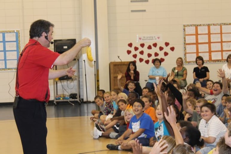 Gallery photo 10 of Phil Meyer the Magician