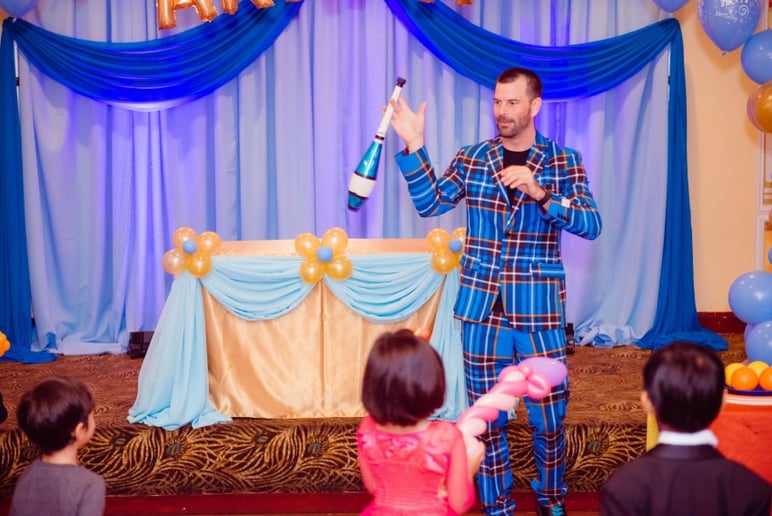 Gallery photo 5 of Silly Ricky's Juggling And Fun!
