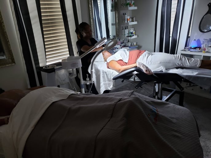 Gallery photo 7 of Silver Liner Mobile Massage Studio