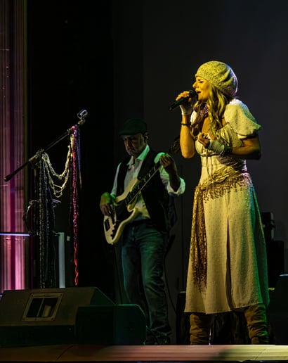 Gallery photo 5 of Silver Springs  Fleetwood Mac Experience